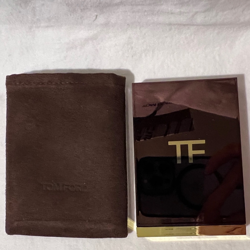 ❣️NIB❣️TOM FORD ✨Honeymoon✨ Eye Color Quad Eyeshadow Palette - Picture 8 of 10